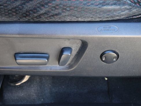 Used 2016 Toyota Tundra SR5 w/ SR5 Upgrade Package RWD image 14