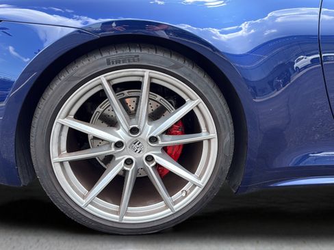 Used 2022 Porsche 911 Carrera RWD image 14