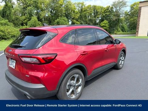 Used 2025 Ford Escape ST-Line w/ Equipment Group 301A FWD image 6