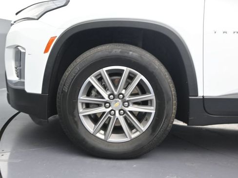 Used 2024 Chevrolet Traverse LT FWD image 9