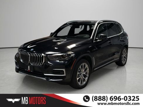 Used 2022 BMW X5 xDrive40i AWD/4WD image 1