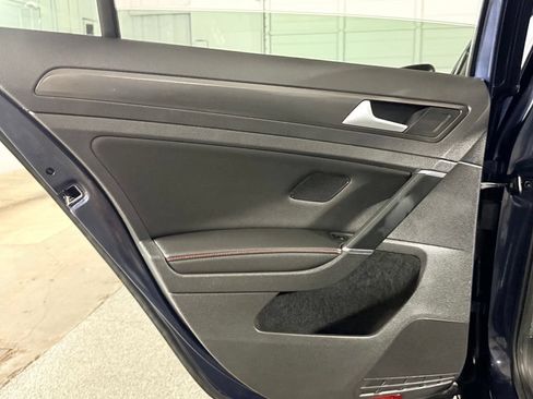 Used 2018 Volkswagen GTI Autobahn FWD image 22