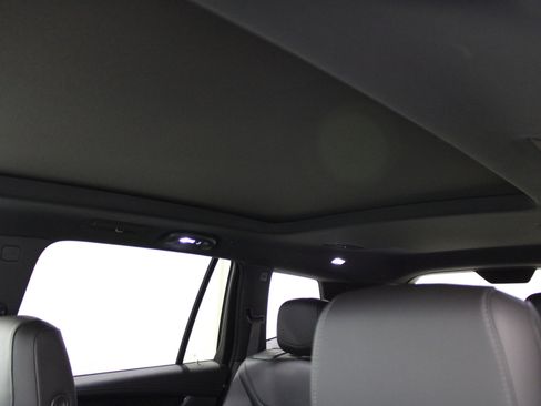 Used 2020 Cadillac XT6 Premium Luxury image 29