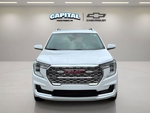 Used 2023 GMC Terrain Denali image 14