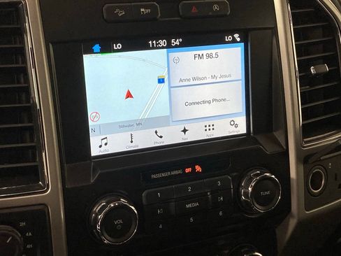 Used 2017 Ford F150 Lariat AWD/4WD image 4