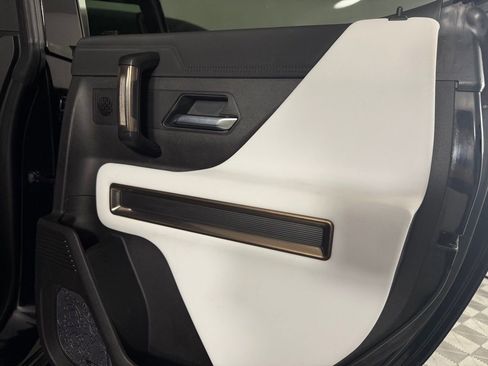 Used 2025 GMC Hummer EV 2X image 32