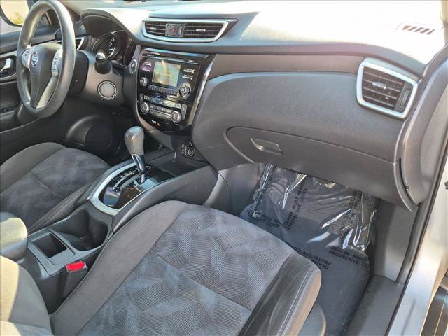 Used 2015 Nissan Rogue SV AWD/4WD image 29