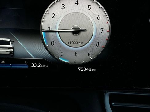 Used 2021 Hyundai Elantra Limited image 41