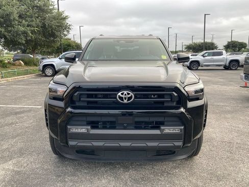 Certified 2026 Toyota 4Runner SR5 AWD/4WD image 2