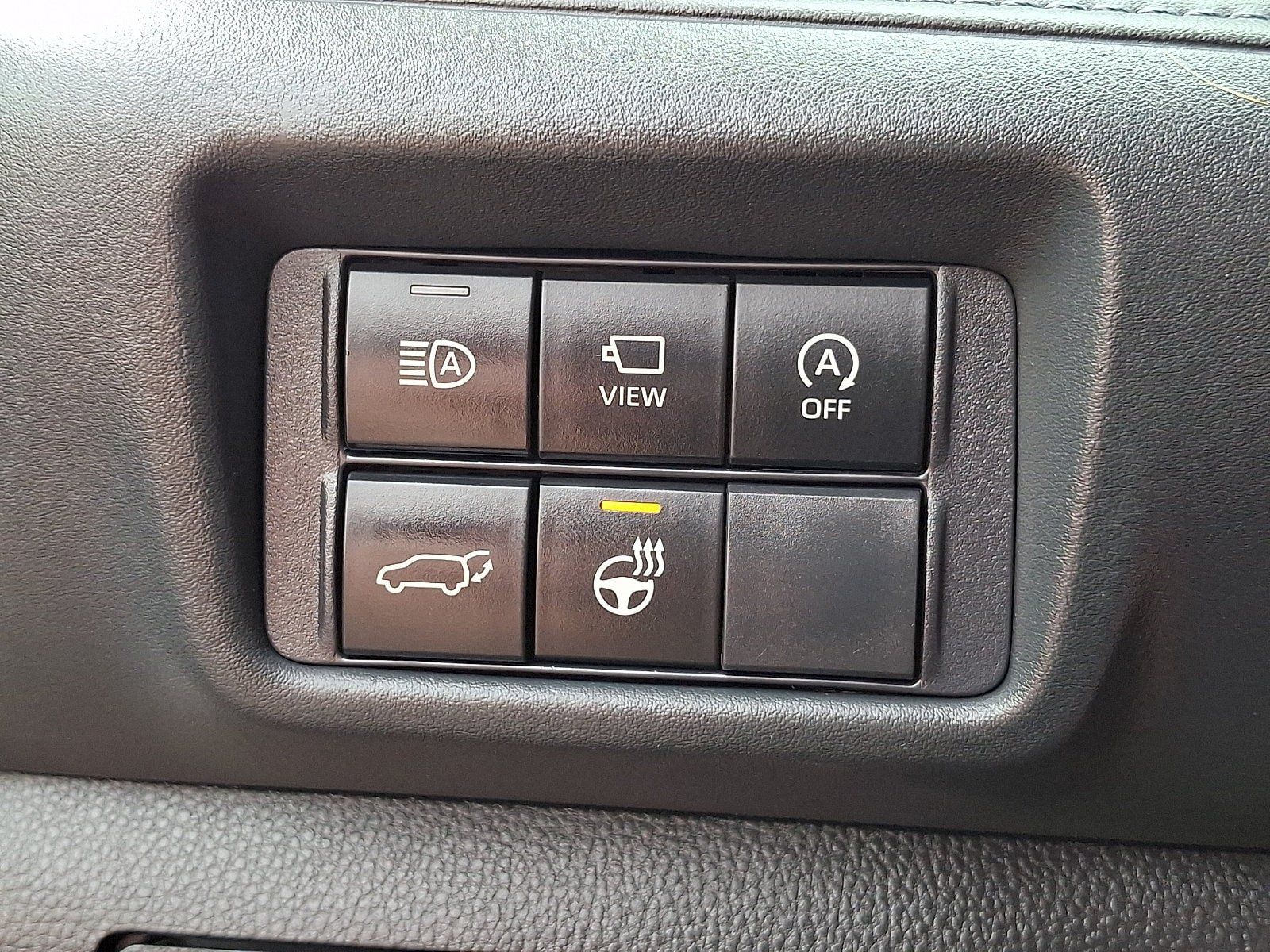 Certified 2024 Toyota Highlander Platinum AWD/4WD image 28