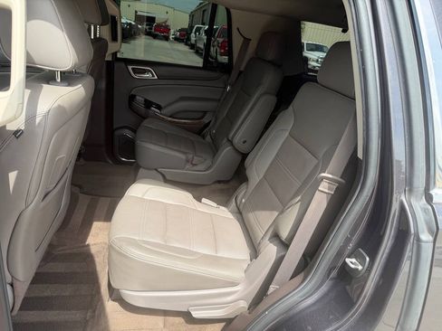 Used 2015 GMC Yukon Denali w/ Touring Package RWD image 9