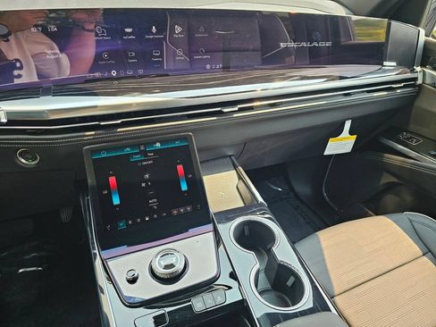New 2026 Cadillac Escalade Sport w/ Touring Package AWD/4WD image 32