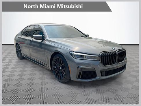 Used 2020 BMW 740i w/ M Sport Package RWD image 1