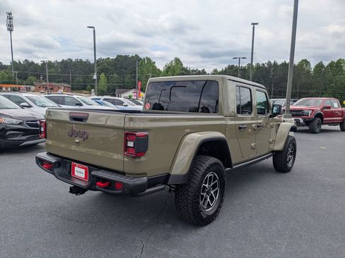 Used 2025 Jeep Gladiator Rubicon AWD/4WD image 5