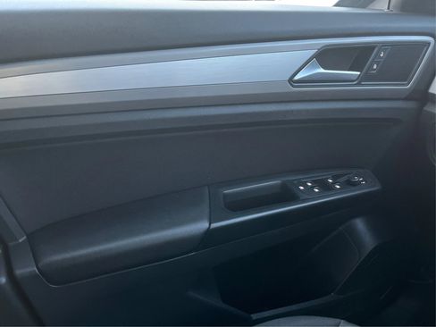 Used 2021 Volkswagen Atlas S image 19