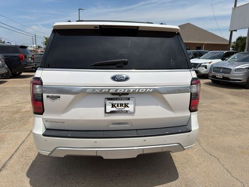 Used 2019 Ford Expedition Max Platinum RWD image 4