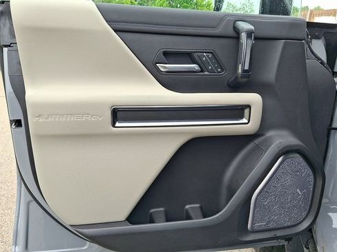 New 2026 GMC Hummer EV SUV AWD/4WD image 13