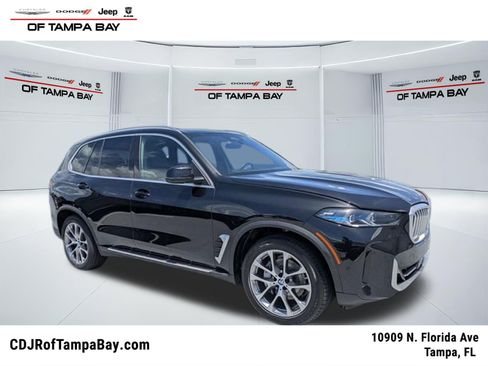 Used 2025 BMW X5 xDrive40i AWD/4WD image 1