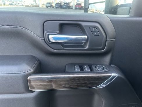 Certified 2022 Chevrolet Silverado 2500 LT w/ Convenience Package image 3