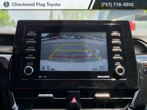 Used 2023 Toyota Camry SE w/ Cold Weather Package FWD image 16