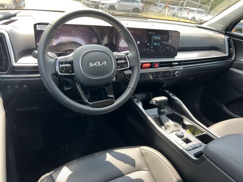 Used 2025 Kia Sorento EX w/ Panoramic Sunroof Package FWD image 21