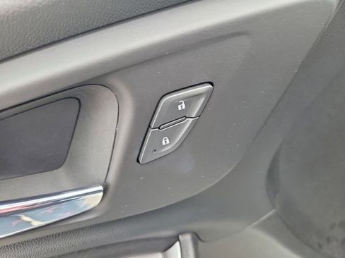 Used 2023 Chevrolet Malibu LT FWD image 23