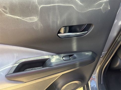 Used 2023 Nissan Kicks SR w/ SR Premium Package image 40