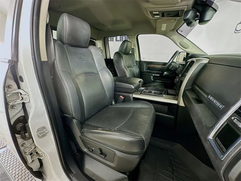 Used 2015 RAM 1500 Laramie w/ Convenience Group image 33