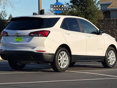 Used 2024 Chevrolet Equinox LS w/ LS Convenience Package image 10