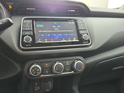 New 2025 Nissan Kicks Play S image 19