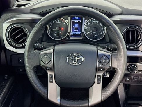 Used 2020 Toyota Tacoma Limited image 36