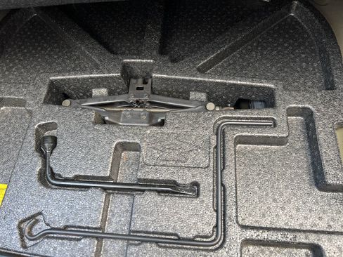 Used 2012 Toyota Camry SE image 36