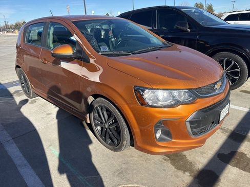 Used 2017 Chevrolet Sonic LT w/ Convenience Package image 3