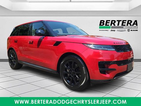Used 2025 Land Rover Range Rover Sport SE AWD/4WD image 1