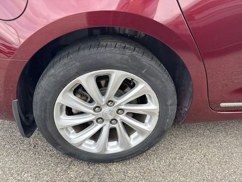 Used 2016 Buick LaCrosse Premium FWD image 3