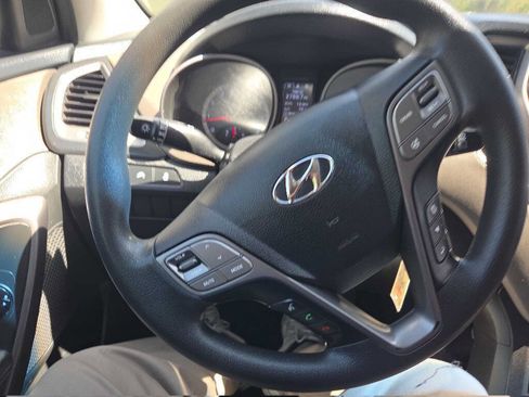 Used 2014 Hyundai Santa Fe Sport image 30