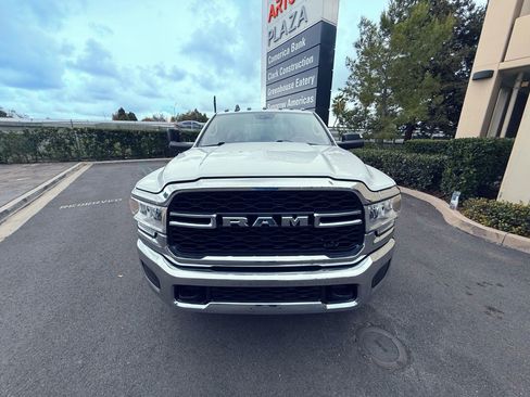 Used 2020 RAM 3500 Tradesman w/ Chrome Appearance Group image 8