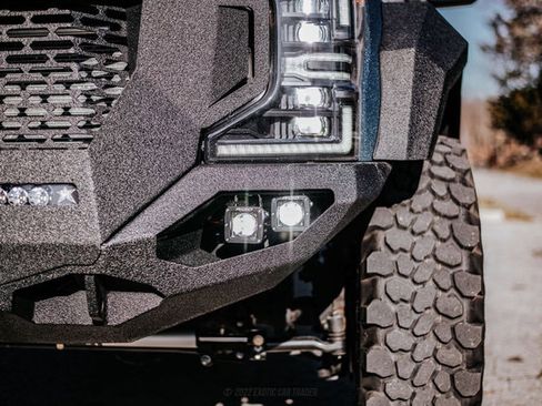 Used 2022 Ford F550 4x4 Crew Cab Super Duty w/ Power Equipment Group image 75