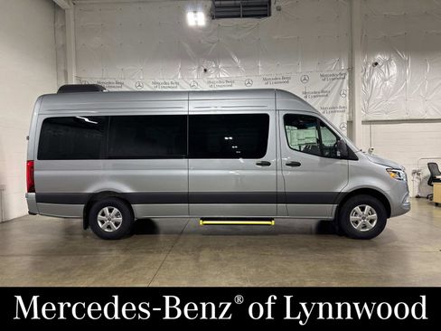 New 2025 Mercedes-Benz Sprinter 2500 image 1