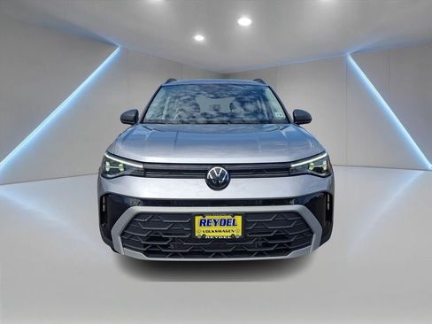 Used 2025 Volkswagen Taos S AWD/4WD image 2