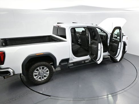 Used 2022 GMC Sierra 2500 Denali w/ Denali Ultimate Package AWD/4WD image 41