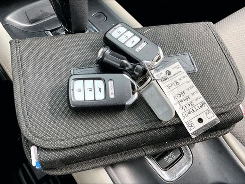 Used 2016 Honda HR-V EX image 13