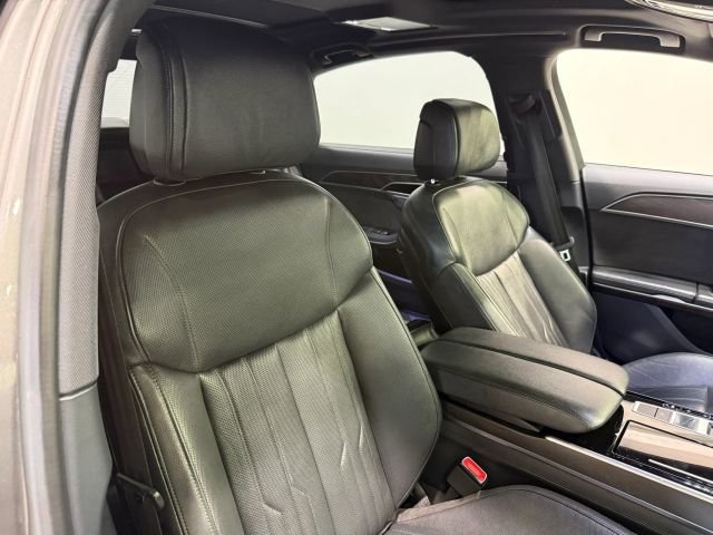 Used 2019 Audi A8 L 3.0T w/ Executive Package AWD/4WD image 32