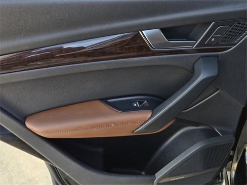 Used 2019 Audi Q5 2.0T Premium Plus w/ Premium Plus Package image 13