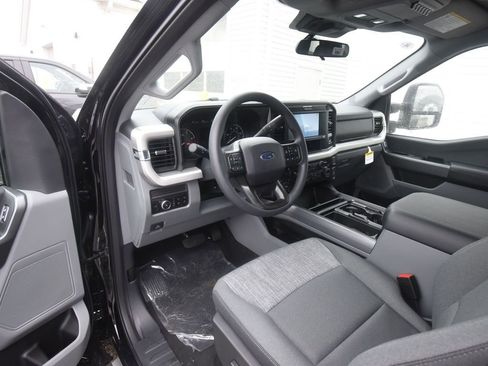 New 2026 Ford F450 XLT w/ FX4 Off-Road Package image 10