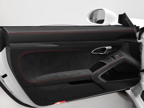 Certified 2018 Porsche 911 GT3 RWD image 64