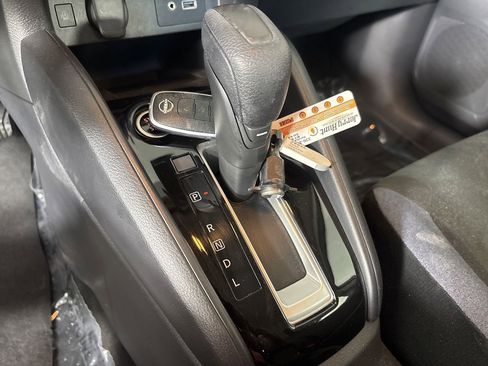 Used 2025 Nissan Versa SV FWD image 18