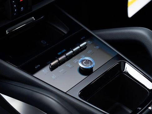 New 2026 Porsche Cayenne E-Hybrid Coupe image 29