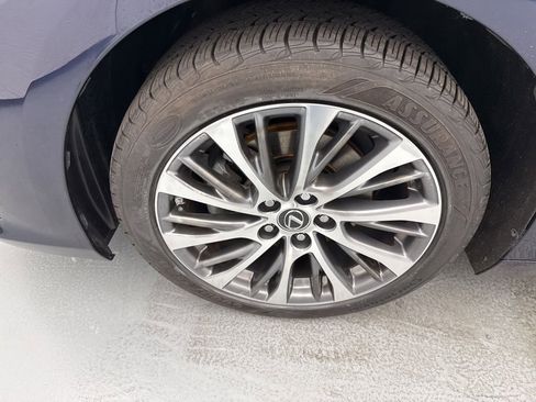 Used 2021 Lexus ES 350 w/ Premium Package FWD image 4