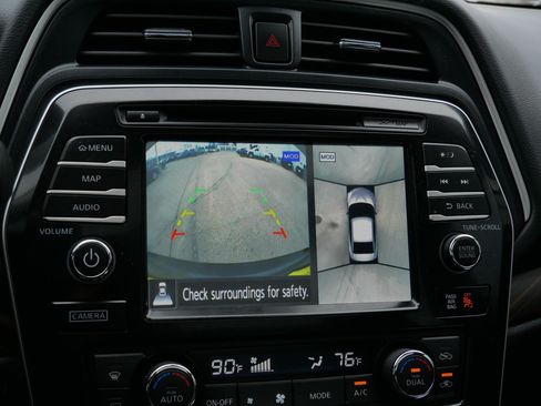 Used 2018 Nissan Maxima Platinum image 27